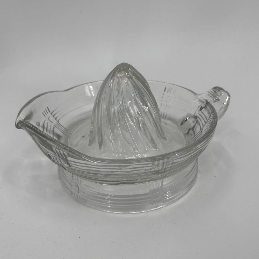 Vintage Clear Glass Citrus Juicer Reamer with Handle and Pour Spout Art‎ Deco